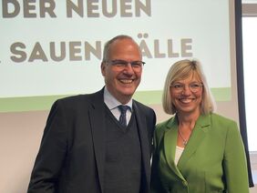 Landwirtschaftsminister Werner Schwarz und die Präsidentin der Landwirtschaftskammer Ute Volquardsen